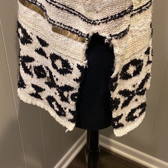 Anthropologie Extra Small/Small Margot Fringed Poncho Sweater Metal - Picture 7 of 12